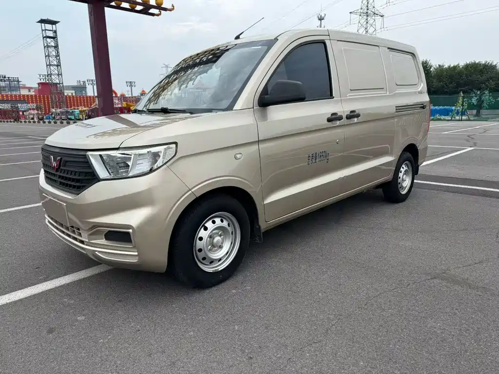 Wuling Hongguang V 2021 — фото 2