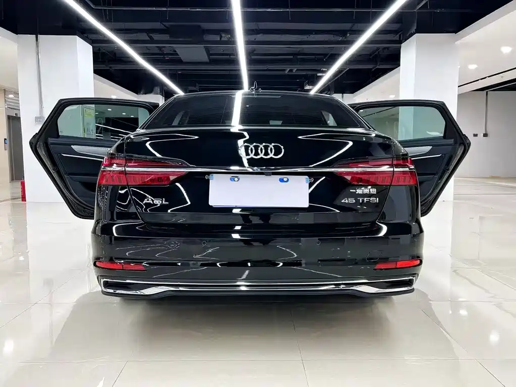 Audi A6L 2023