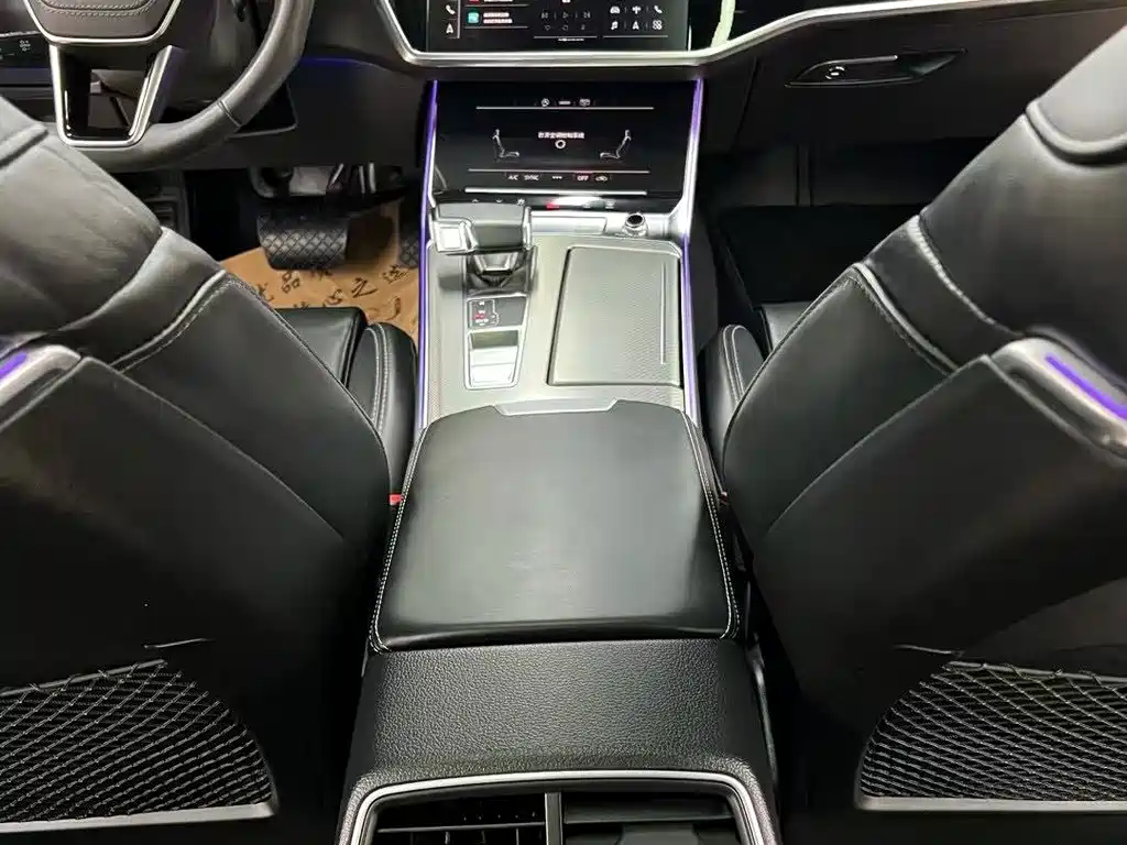 Audi A6L 2023 — фото 9