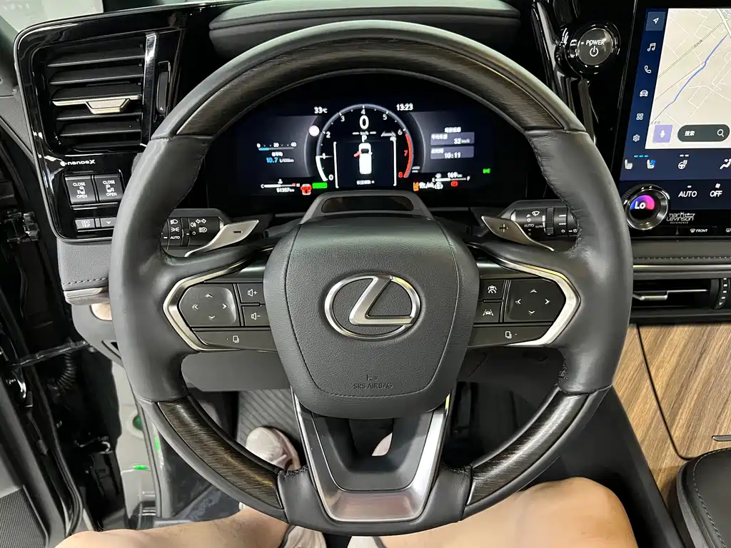 Lexus LM 2024 — фото 23