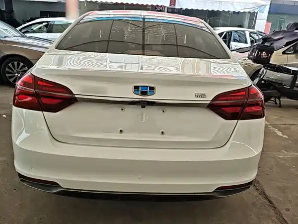 Geely Emgrand 2019