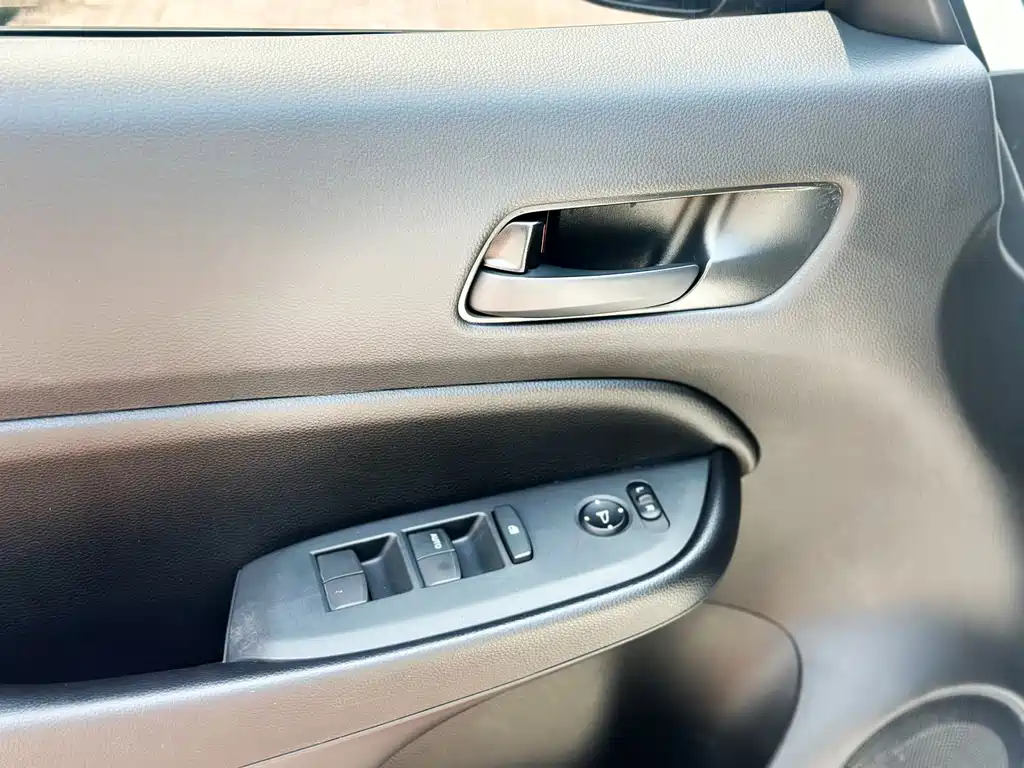 Honda Fit 2023 — фото 9
