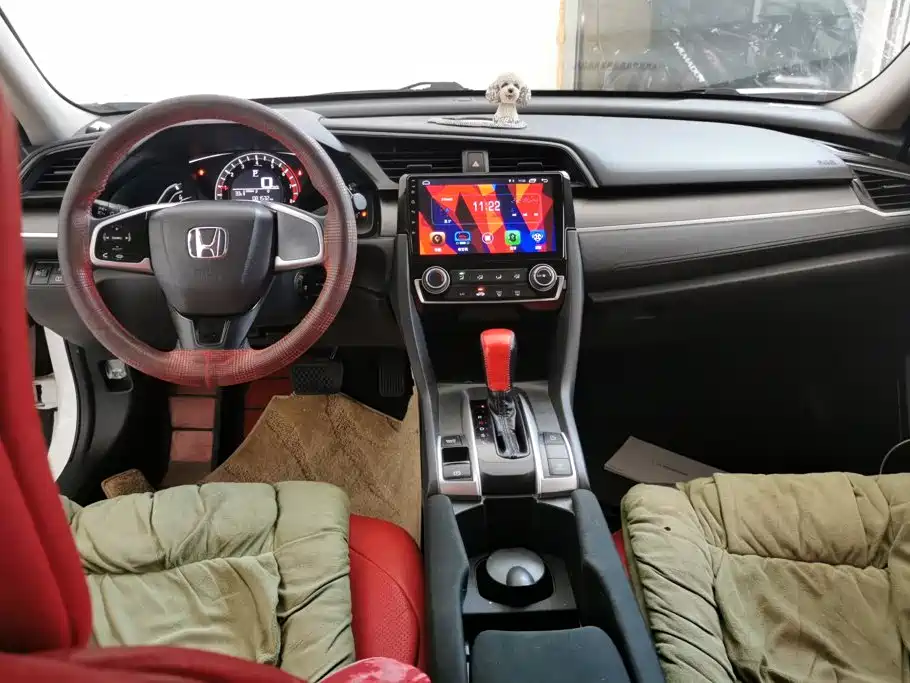 Honda Civic 2017 — фото 12