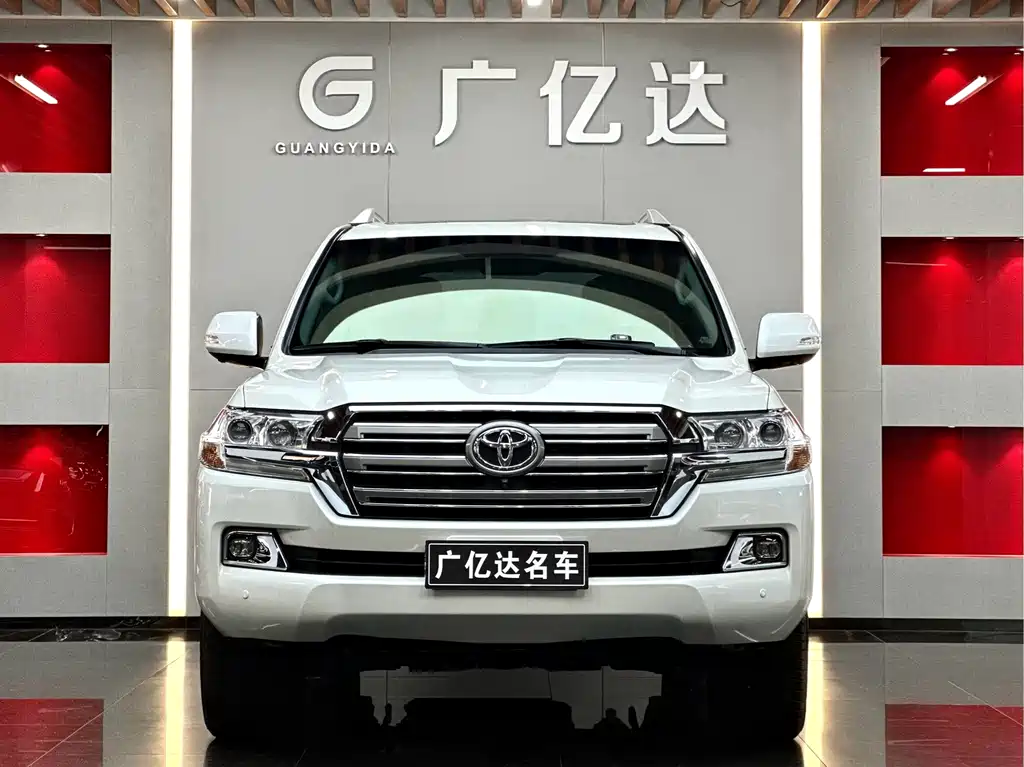 Toyota Land Cruiser 2020 — фото 2