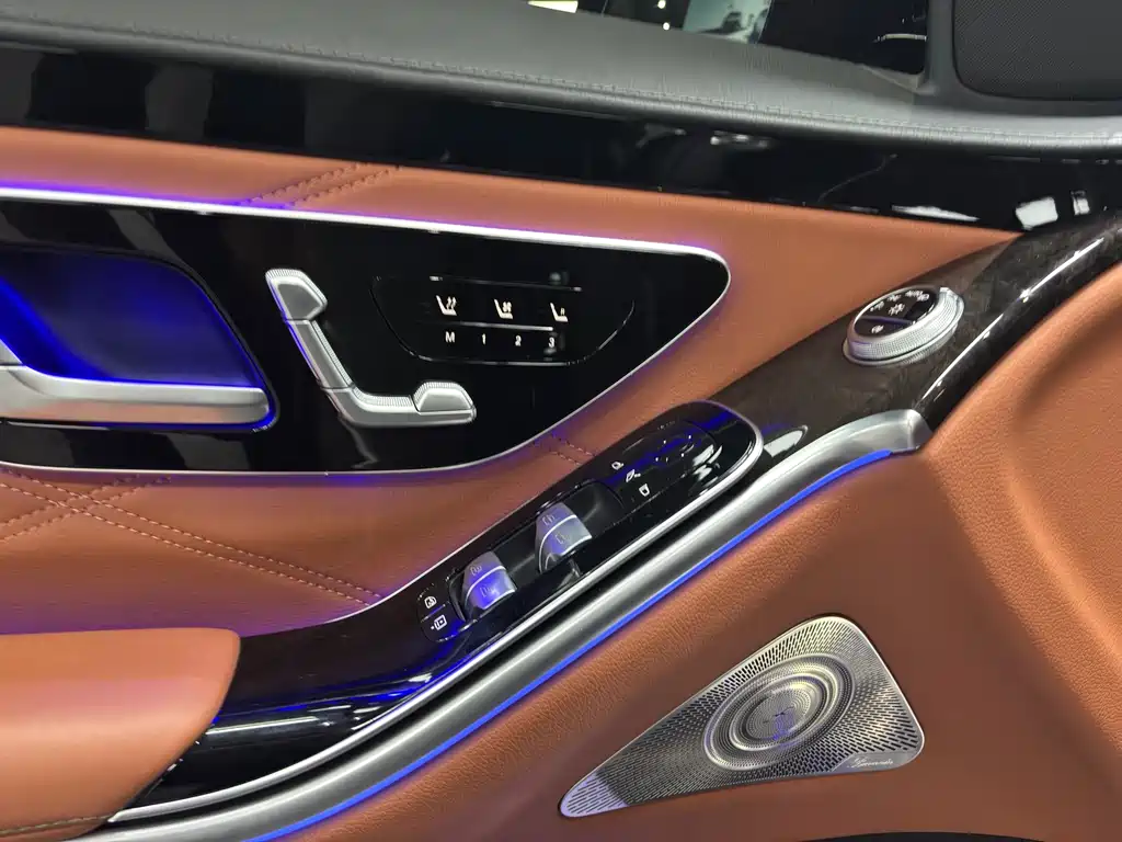 Mercedes-Benz Maybach S-Class 2023 — фото 13