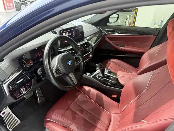 BMW 5 Series 2021