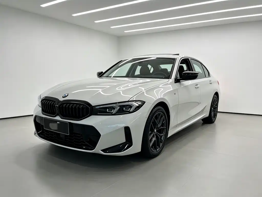 BMW 3 Series 2026 — фото 1