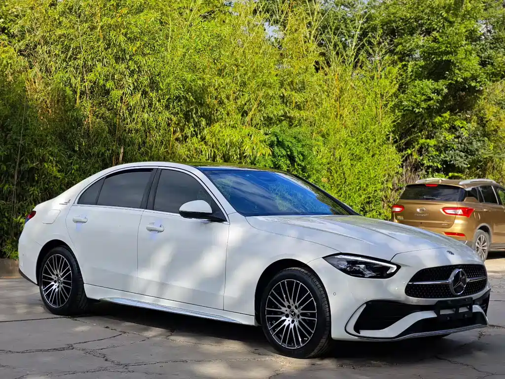 Mercedes-Benz C-Class 2023 — фото 3