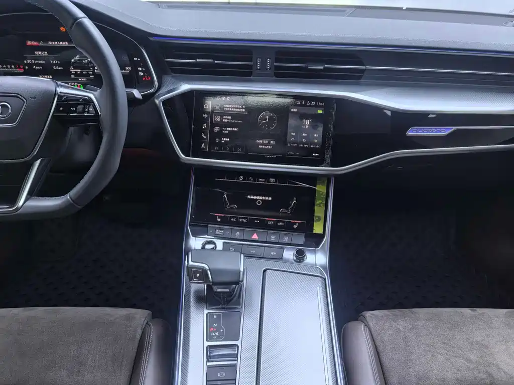 Audi A7L 2023 — фото 9