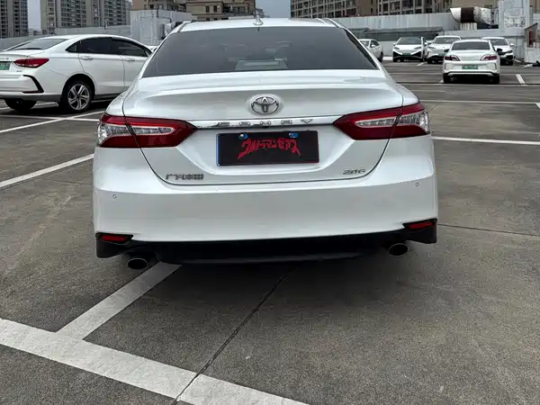 Toyota Camry 2021