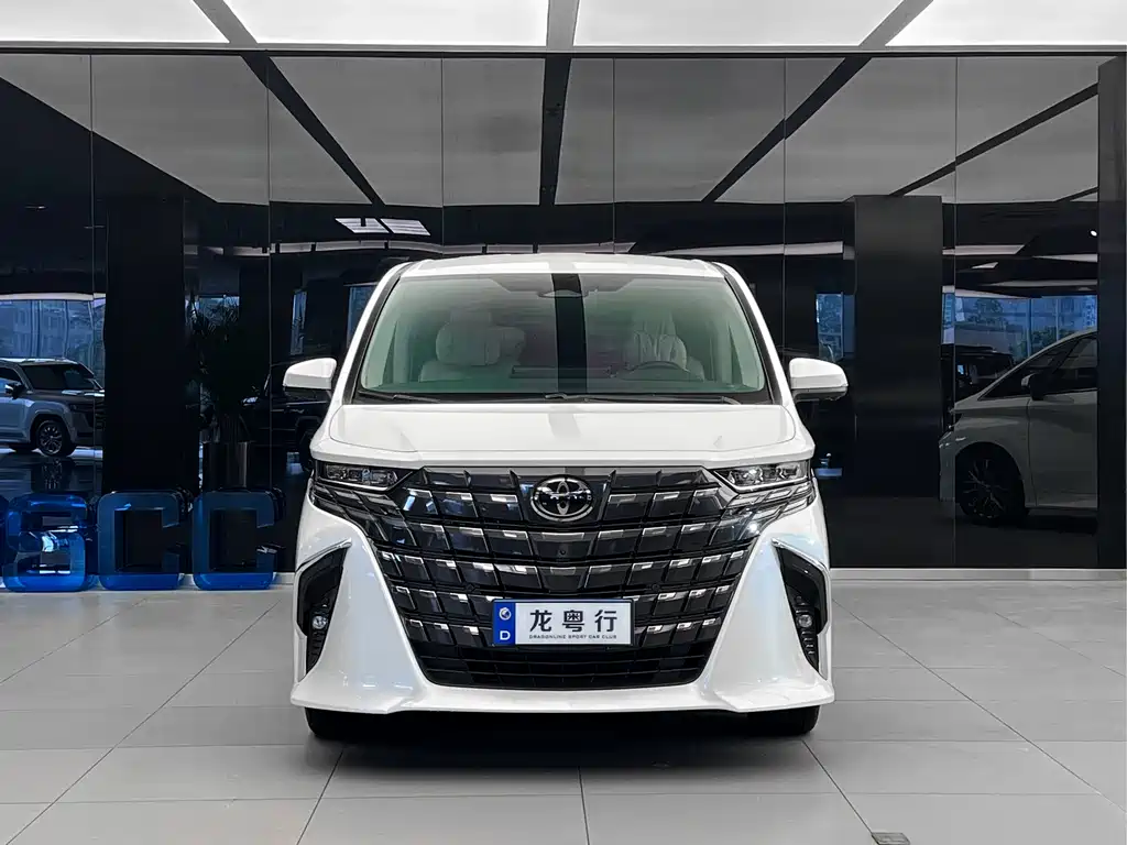 Toyota Alphard 2024