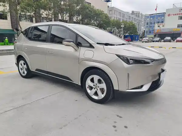 Hycan Z03 2023