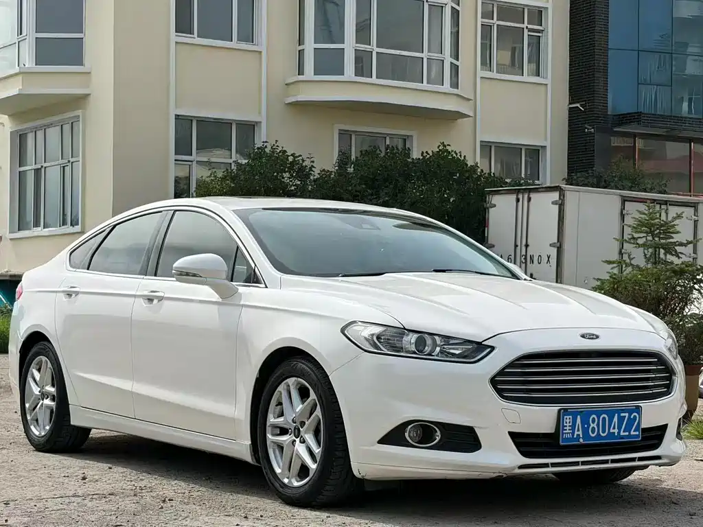 Ford Mondeo 2015 — фото 3