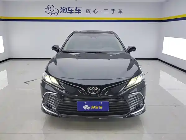 Toyota Camry 2021