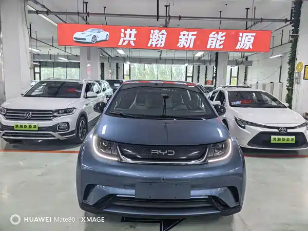 BYD Dolphin 2025