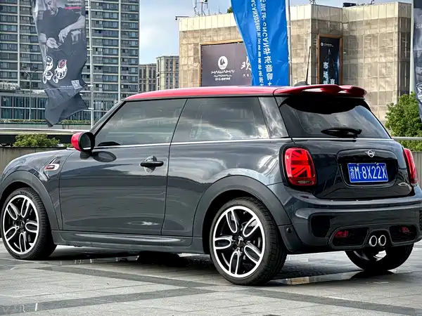 MINI MINI 2021
