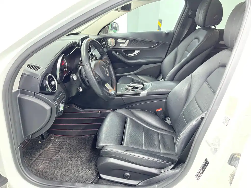 Mercedes-Benz C-Class 2018 — фото 8