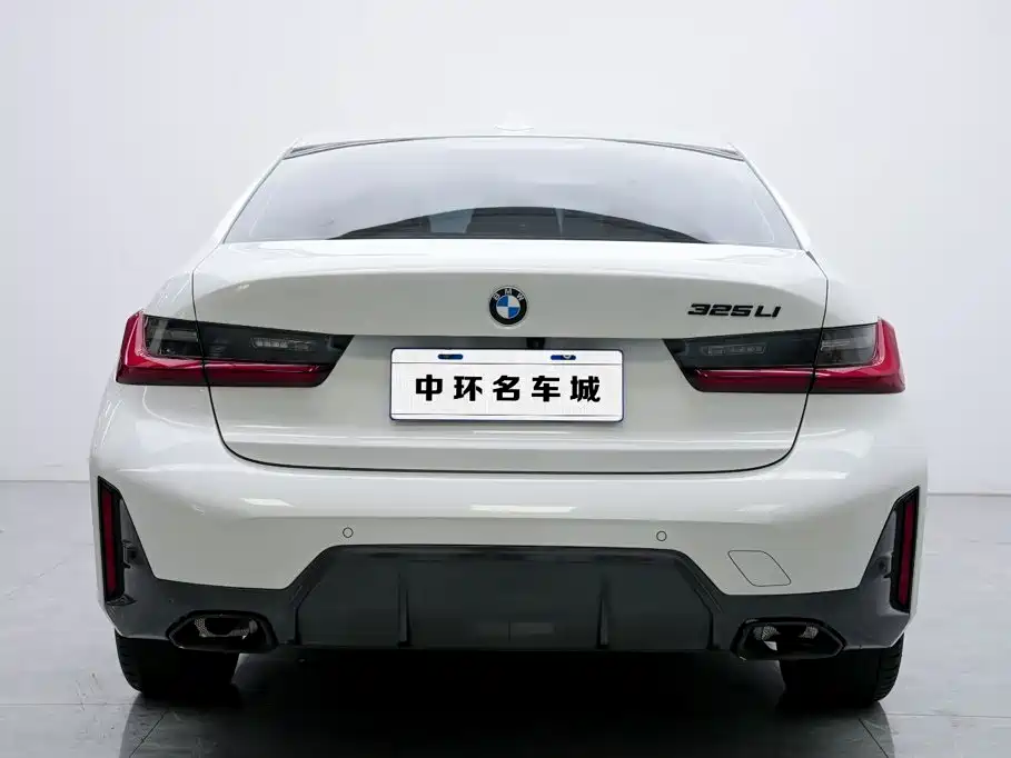 BMW 3 Series 2024 — фото 16