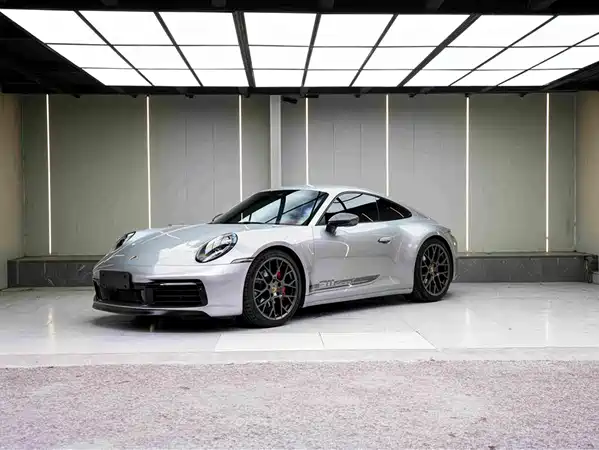Porsche 911 2024