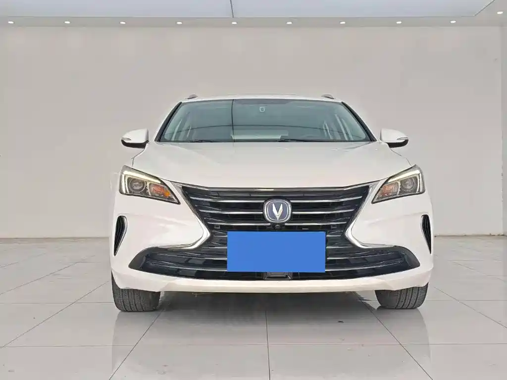 Changan Eado XT 2019 — фото 2