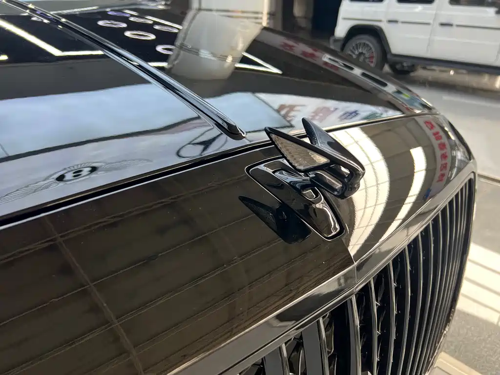 Bentley Flying Spur — фото 6