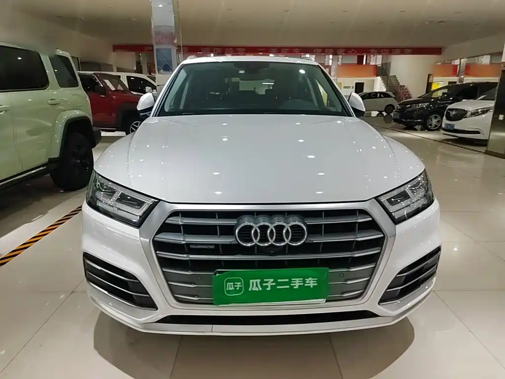 Audi Q5L 2021 — фото 3