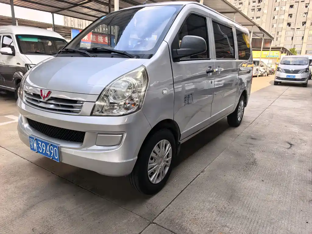 Wuling Rongguang 2018 — фото 1