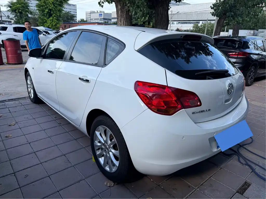 Buick Excelle GT 2016 — фото 17