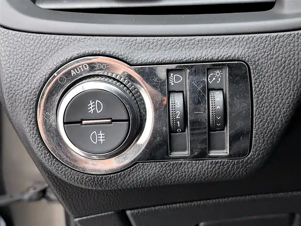 Buick Envision Plus 2016 — фото 21