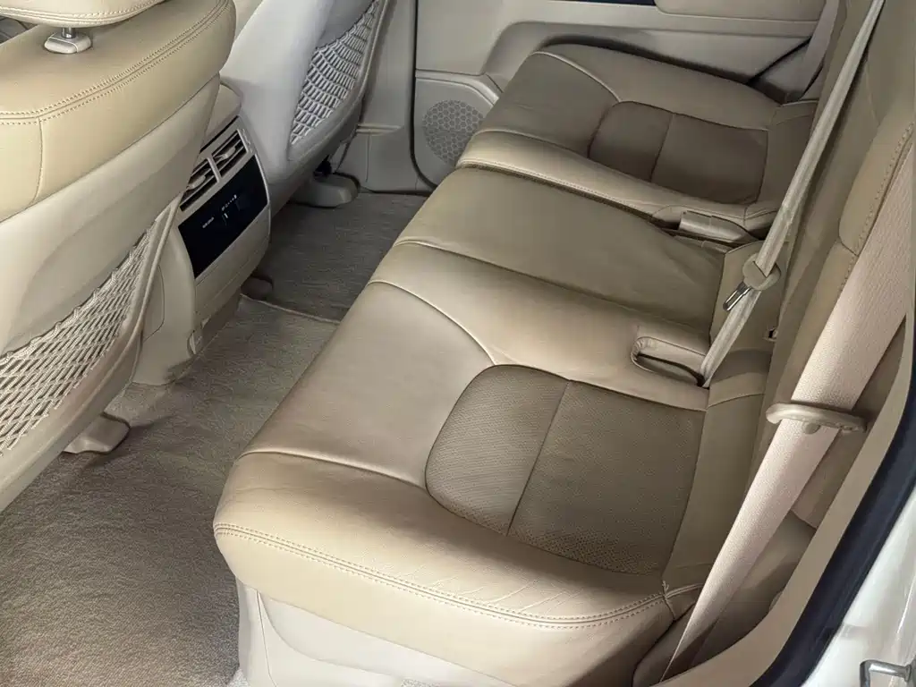 Toyota Land Cruiser 2018 — фото 12