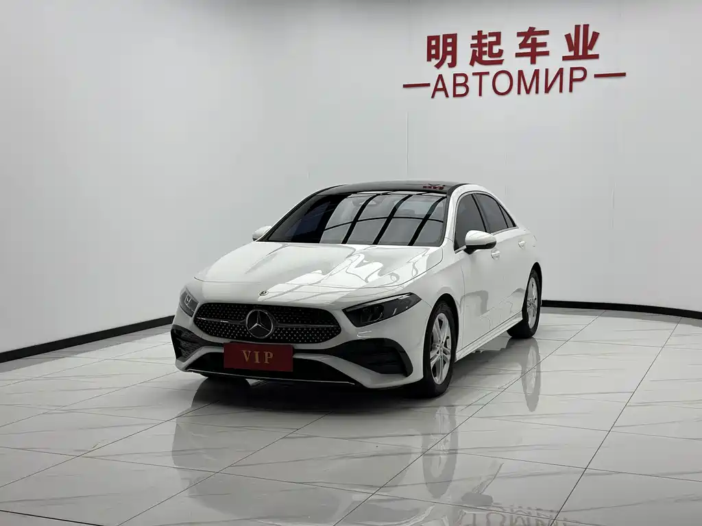 Mercedes-Benz A-Class 2024 — фото 4