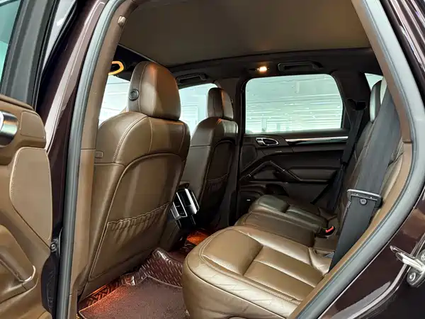 Porsche Cayenne 2016