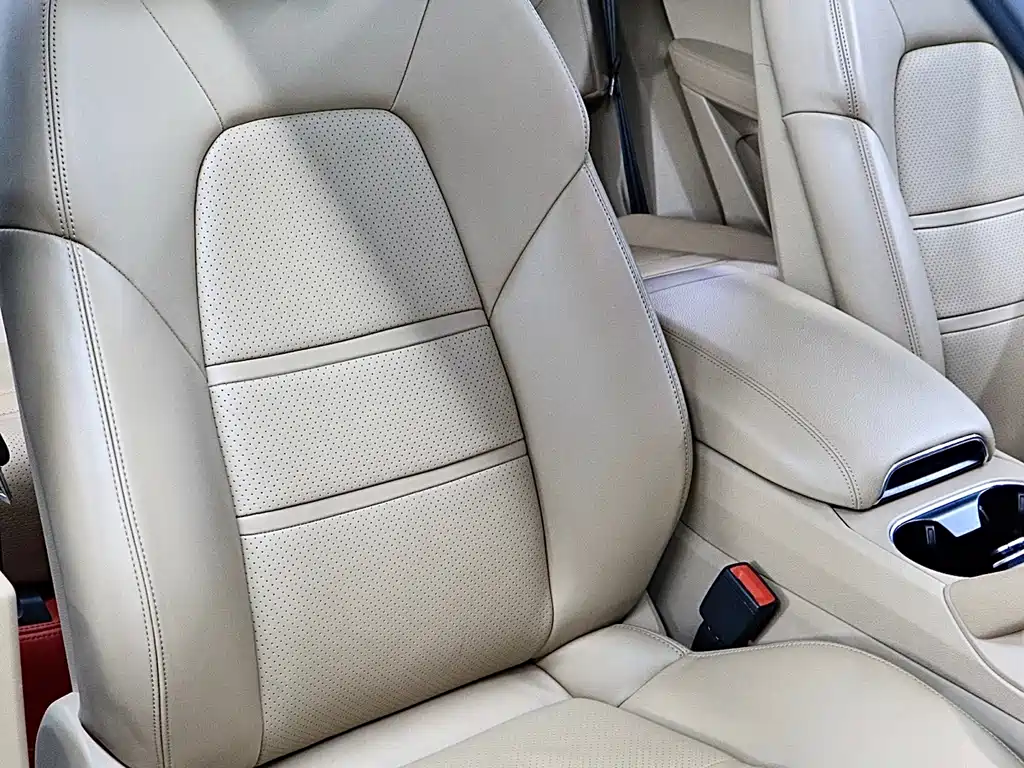 Porsche Cayenne 2019 — фото 16