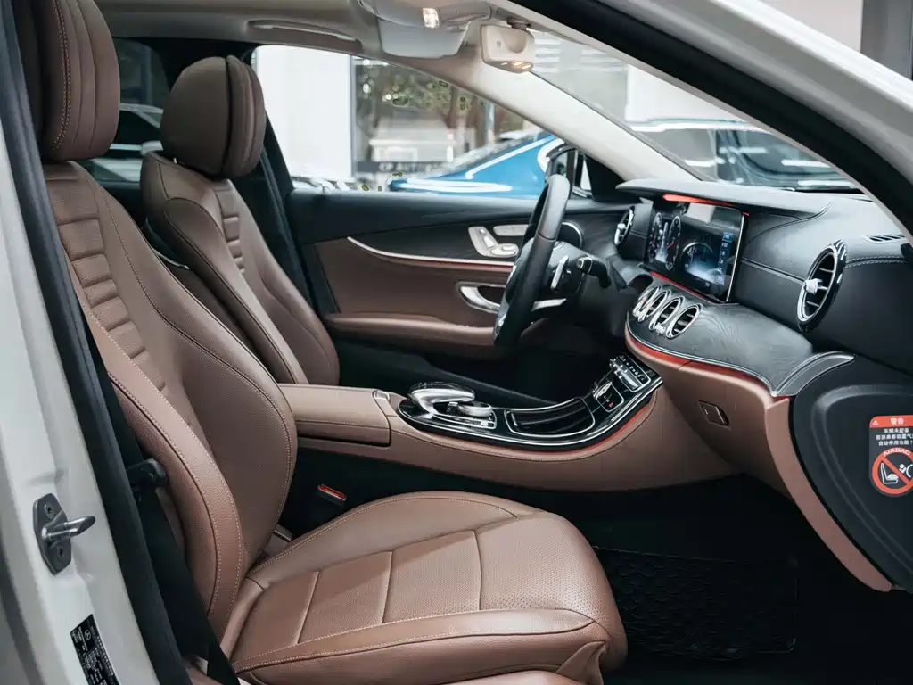 Mercedes-Benz E-Class 2016 — фото 11