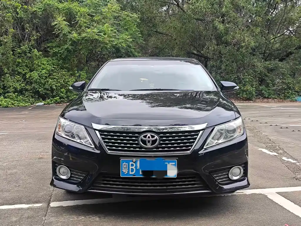 Toyota Camry 2014 — фото 2