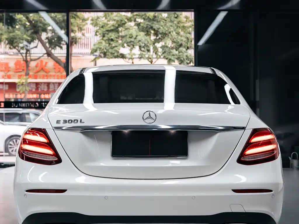 Mercedes-Benz E-Class 2016 — фото 4