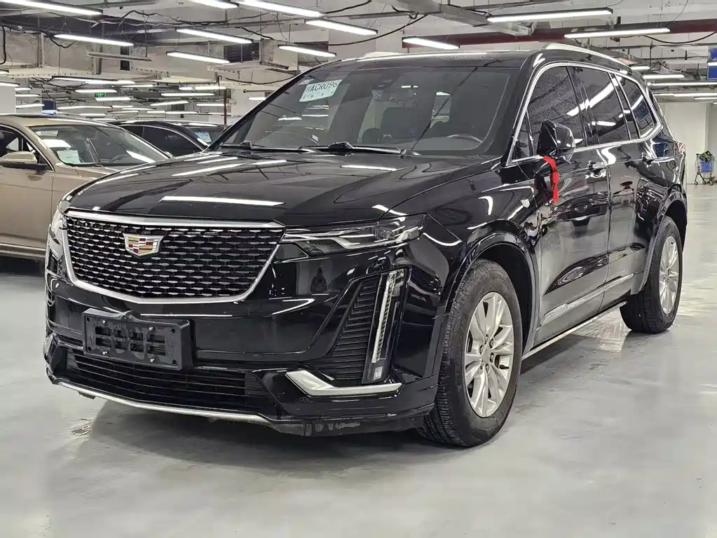 Cadillac XT6 2020 — фото 1