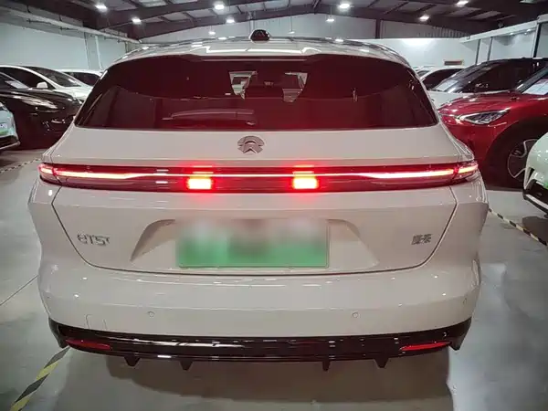 NIO ET5T 2025