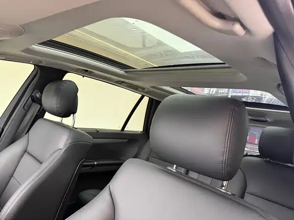 Mercedes-Benz R-Class 2016