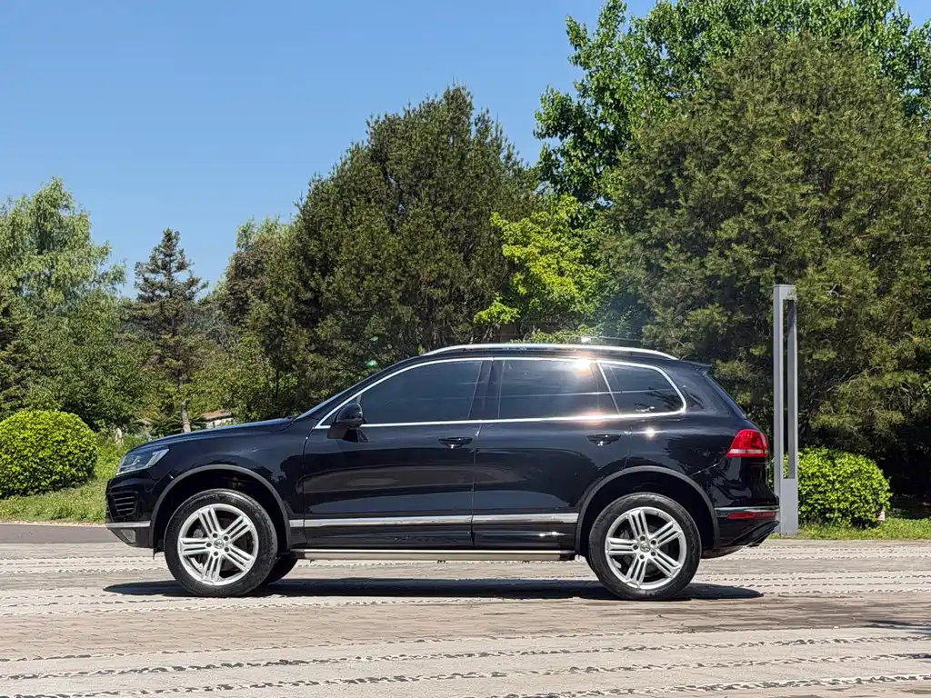 Volkswagen Touareg 2017 — фото 4