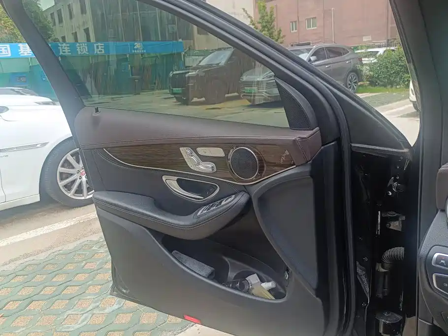 Mercedes-Benz GLC 2019