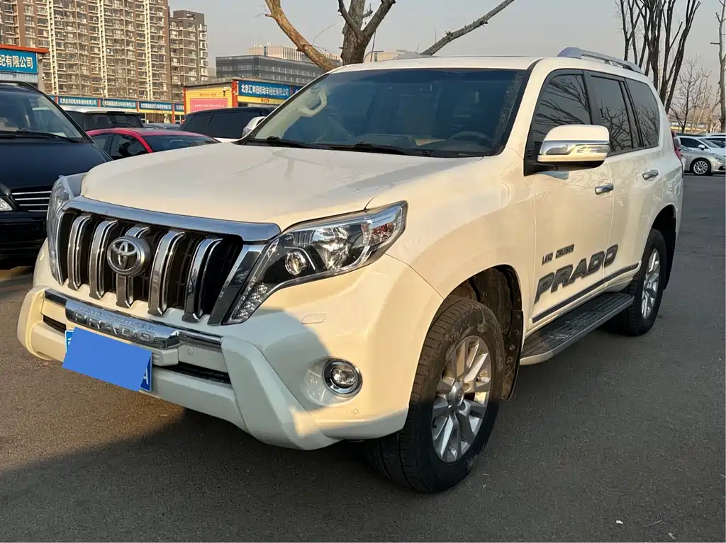 Toyota Prado 2016 — фото 1