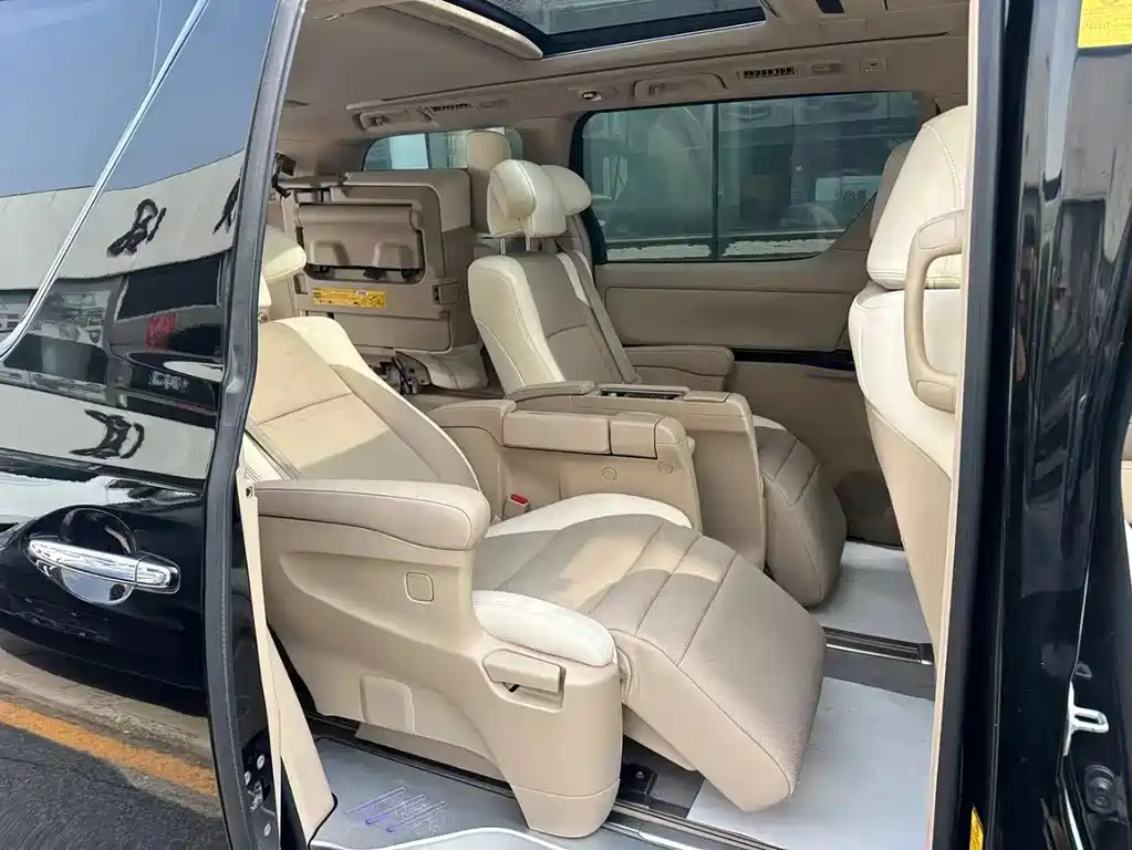 Toyota Alphard 2014 — фото 9