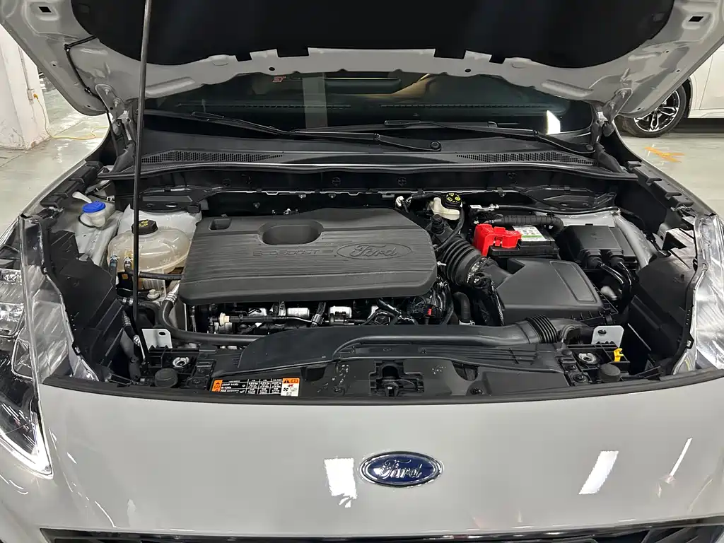 Ford Escape 2023 — фото 10