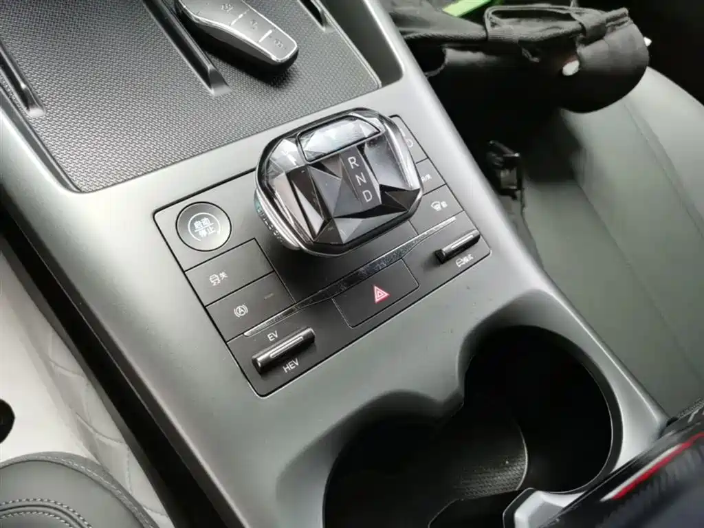 BYD Qin PLUS 2025 — фото 14