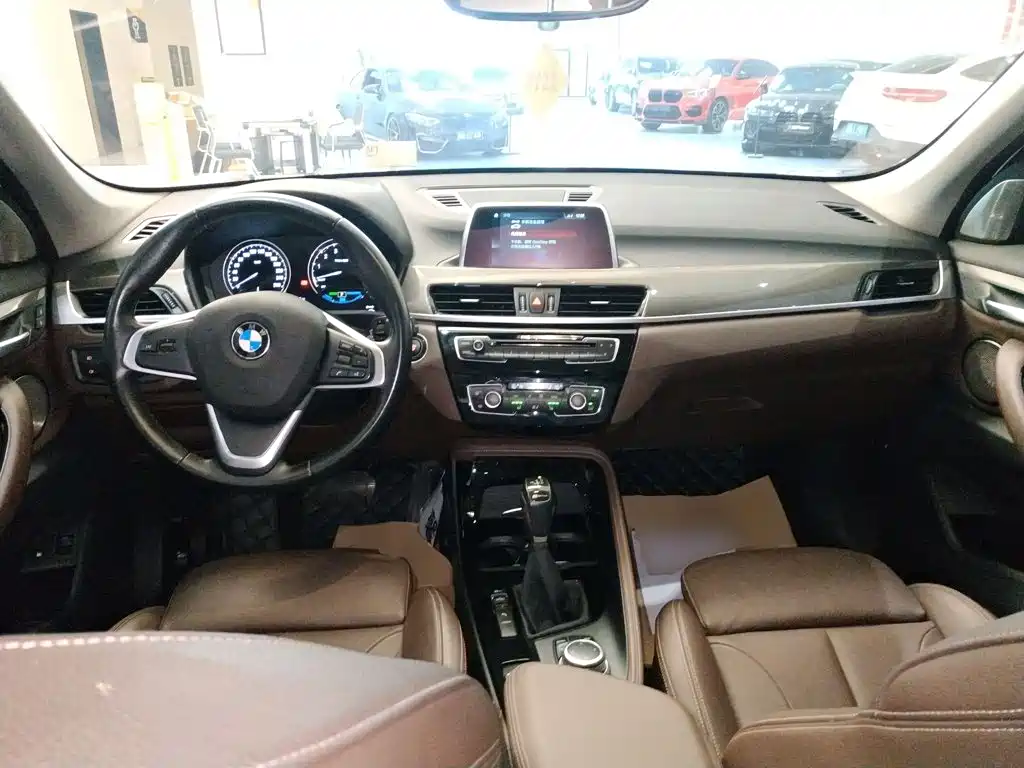 BMW X1 New Energy 2019 — фото 10