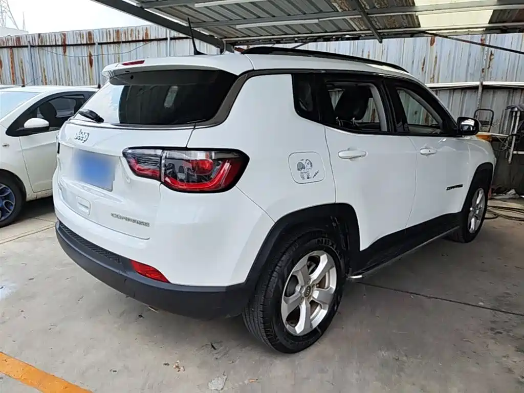 Jeep Compass 2020 — фото 7