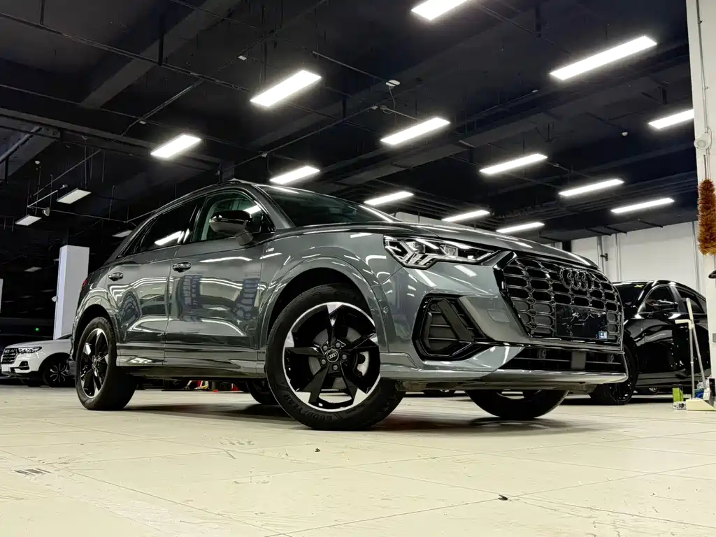 Audi Q3 2021