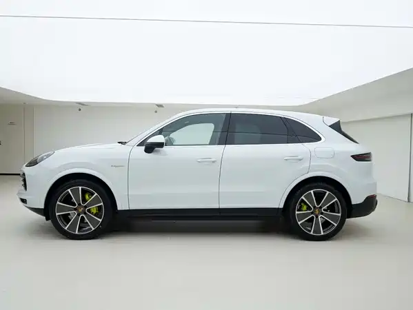 Porsche Cayenne New Energy 2023