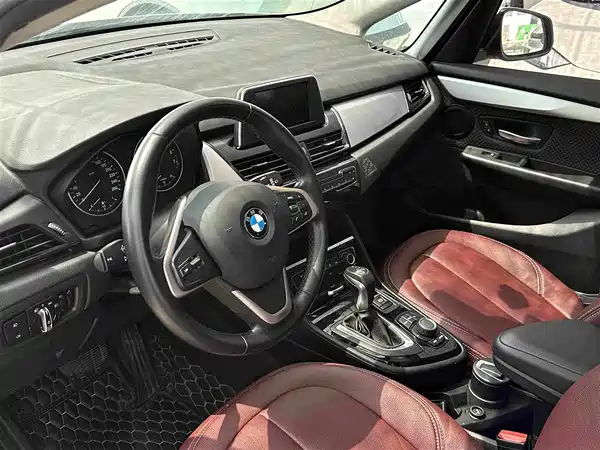 BMW 2 Series Station Wagon 2016